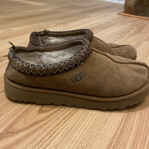 UGG TASMAN SLIPPERS women’s size 9 or 10